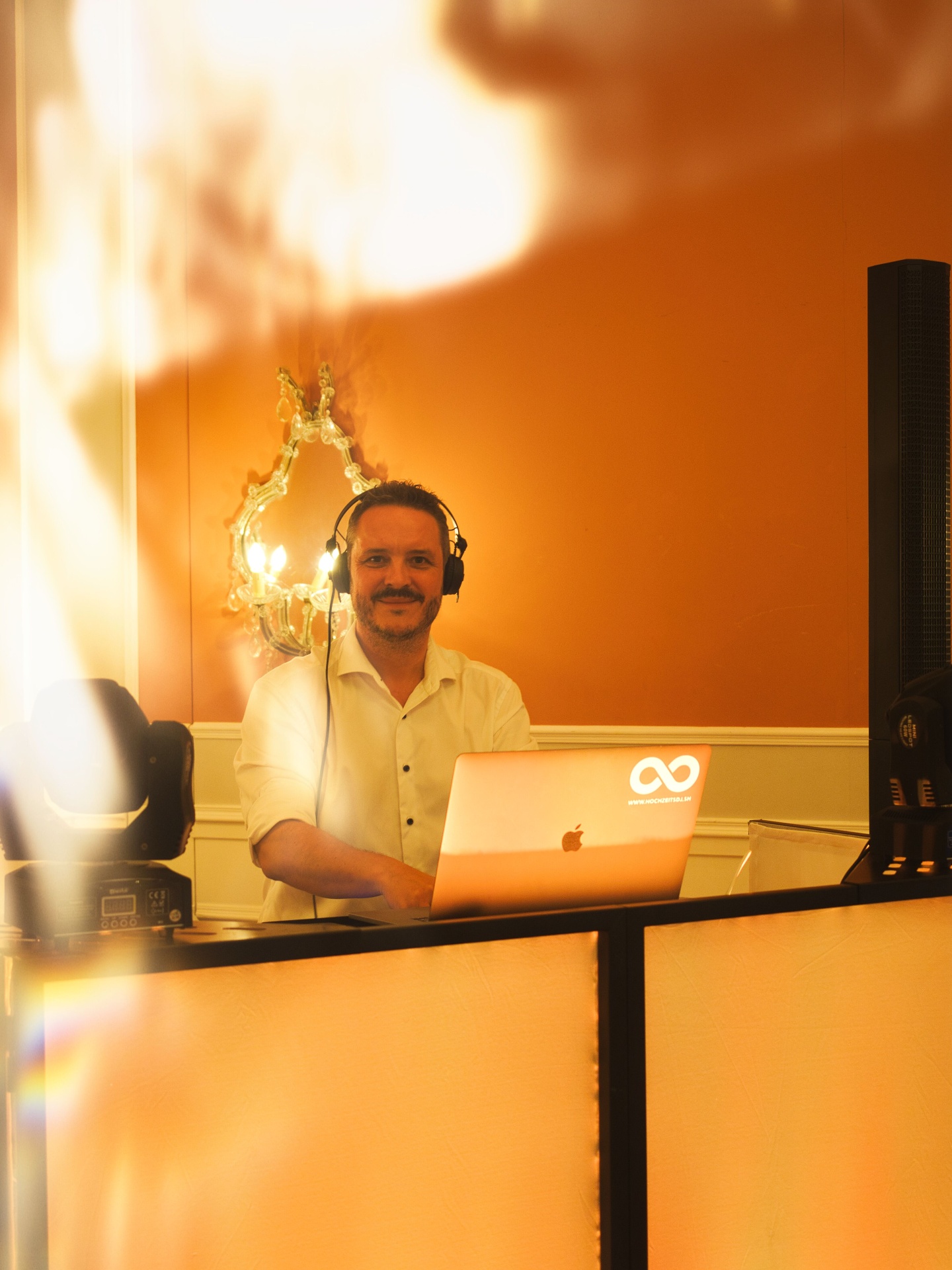 DJ Sven Pfaffmann-Jaekel bei einer Hochzeitsfeier